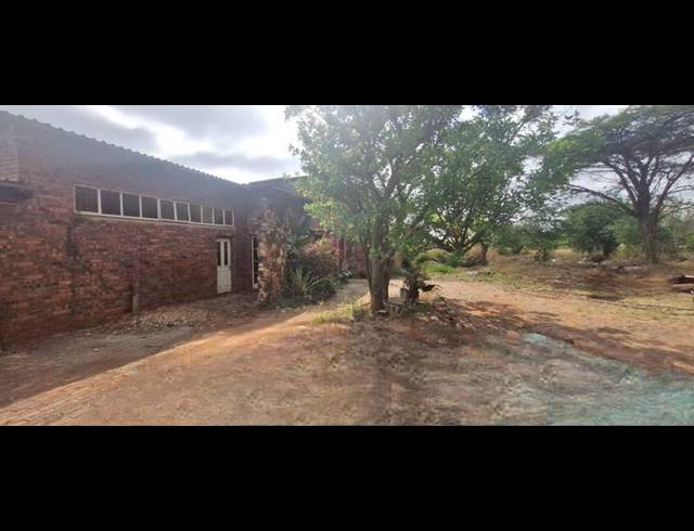FARM FOR SALE IN MONAVONI AH